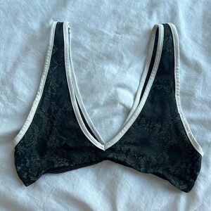 Acacia Komala Top Sage Python